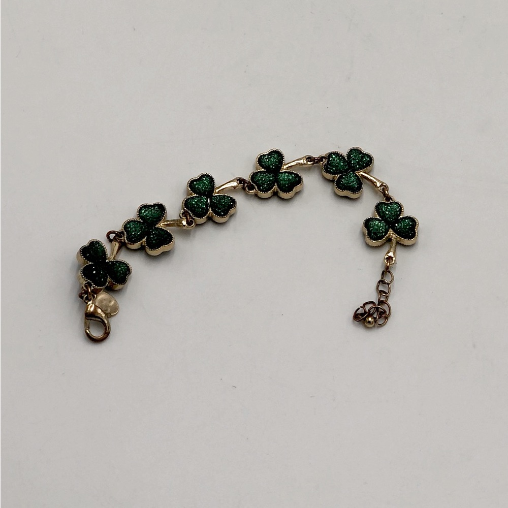 Women’s Lucky Charm Bracelet